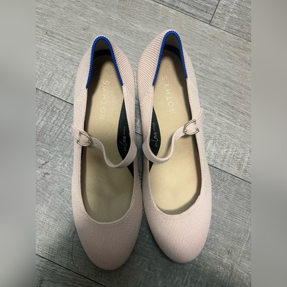 Rothy's The Mary Jane Heel in Ballerina Pink $189 NEW
Size 8 - Picture 2 of 6